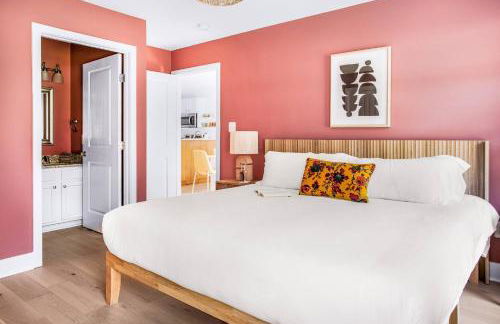 Walk to the Beach & Town | Stylish Beach Home - Foto 7