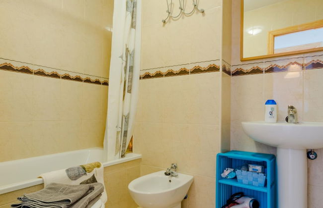 Rotonda VI 351 in Conil de la Frontera - Photo 16