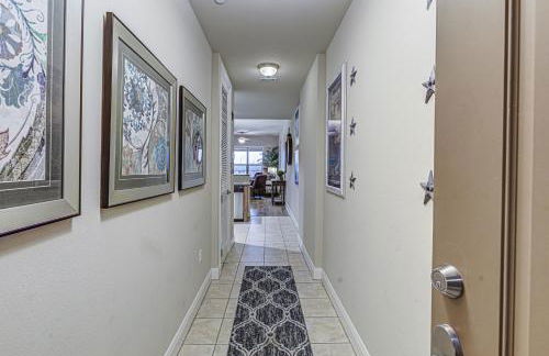 Chic 2BD with Balcony Pool Hot Tub & Marina Views - Foto 7