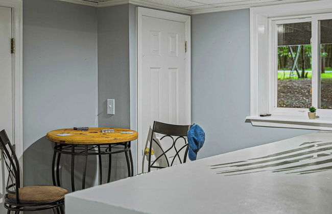 Frolic on Fern by Avantstay Enclosed Deck w/ Forest Views, Bar - Photo 22