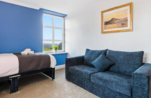 Modern 5B House - Ideal for Contractors & Families - Photo 7