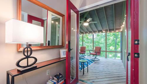 Secluded Oasis w Hot Tub, Screened-in Porch, WiFi! - Foto 3