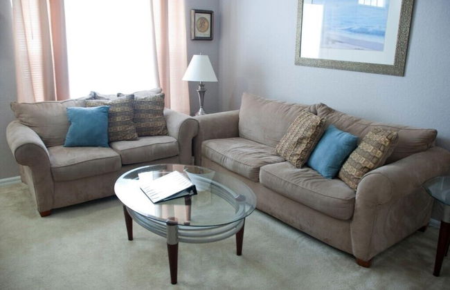 Venetian Bay #103 - Three Bedroom Townhome - Photo 8