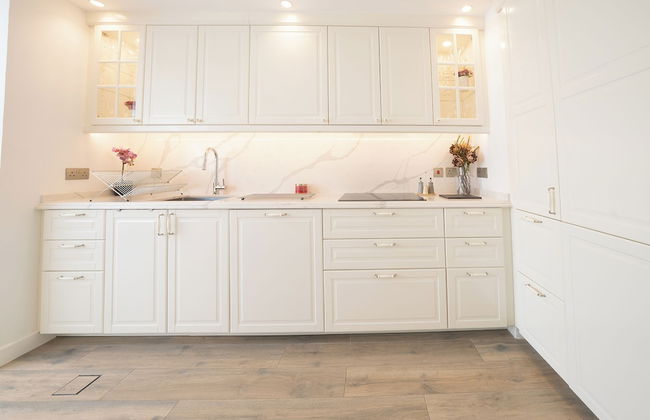 Luxury Short Term Stay 2BHK plus Maids - RANCHES - Foto 16