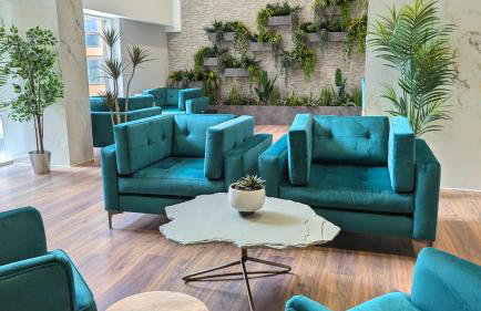 Grand Exchange near Ascot 2 bed with Parking - Photo 22