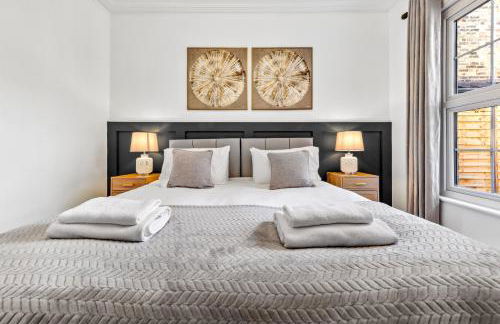 4BR North London I WiFi, Garden, Near Shops - Foto 25