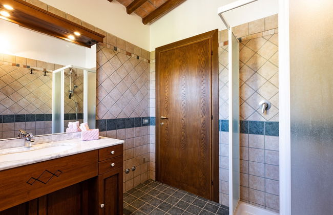 Captivating 1-bed Villa With Pool in Tuscany - Foto 12