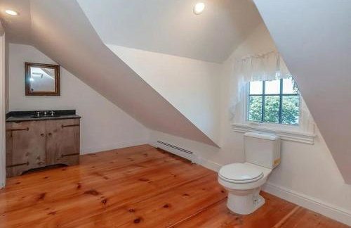 Spacious Coastal Retreat in Buzzards Bay, Quiet & Family-Friendly - Foto 27