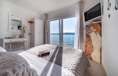 Lovely Home In Josinovac With Wifi - Photo 29