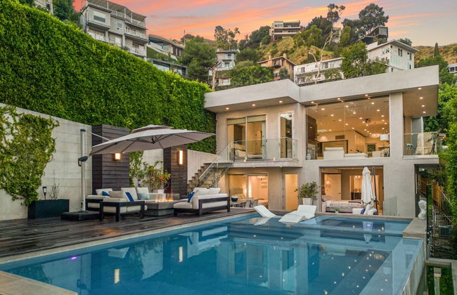 Sunset Heights - Elegant Modern Villa With Beautiful Views in the Hills - Foto 1