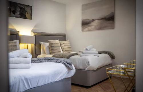 Super King Penthouse Minutes from Arndale Centre - Pass the Keys - Foto 4