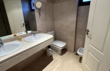 Beautiful apartment,3 min drive from the beach - Photo 18