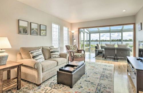 Ideally Located San Francisco Bay Home with Sunroom! - Foto 1