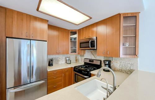 *WEHO/Beverly Hills* Luxury 2BD/2.5BA + Balconies - Photo 10