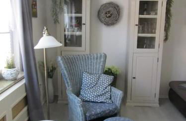 Liebevoll eingerichtete Ferienwohnung Huus up de Warf - Photo 5