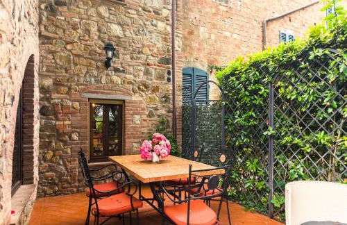 Holiday Home in Town Center with Pool, Garden, Hot Tub - Foto 52