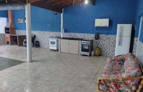 Casa com piscina, 100m da praia! - Foto 3