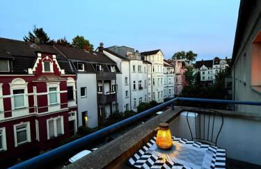 Rüttenscheid Design Apartment mit Balkon Office - Foto 21