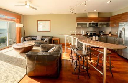 The Slick - Waterfront 3-Bedroom, 3-Bathroom Penthouse Suite at REAL Watersports - Foto 14