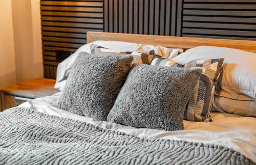 High Street Hideaway - Photo 5