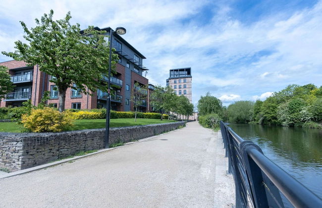 Roundhay Park One-bedroom Haven by Belvilla - Photo 1