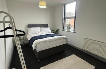 Spacious Apartment near train station with a parking space - Foto 8