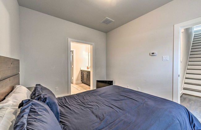 Brand New 3 Story Modern Home - Photo 4