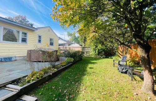 Private Estate, walk to Princeton downtown, 3 Bedrooms, 2 Bath, with Free Parking - Photo 49
