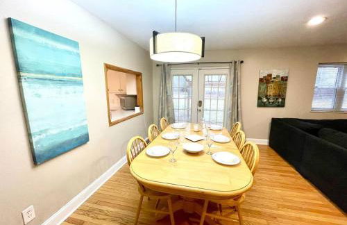 Large Private Ranch - Master Bedroom Suite with King Bed and private Bathroom - Fenced Yard - Pets & Kids Welcome - Pool Table - Foto 22