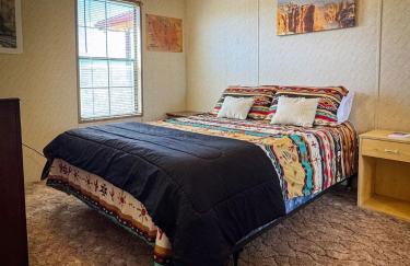 Desert View Retreat - Sleeps 22, Game Garage, Near Skywalk & Lake Mead - Foto 14