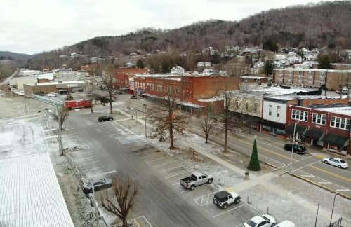 Private Sunset View Suite 5 Mins Off I-75 EV Outlet Available - Foto 38