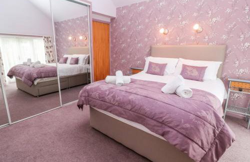 Meadowside - Photo 13