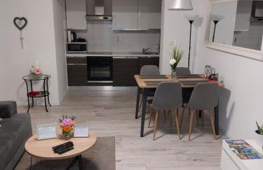 Two Bedroom Apartment - Photo 6