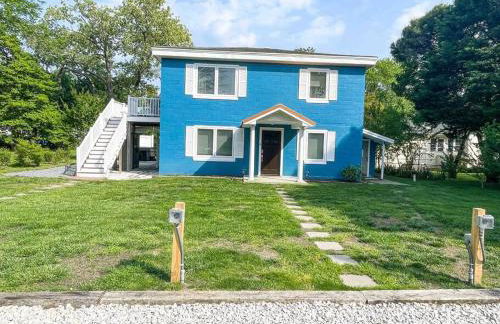 Beach gem! Hot Tub/EV/2bd/3.7mi beach/.5mi outlets - Foto 29