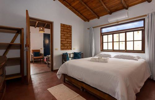 Casa histórica na rua da praça - Foto 13