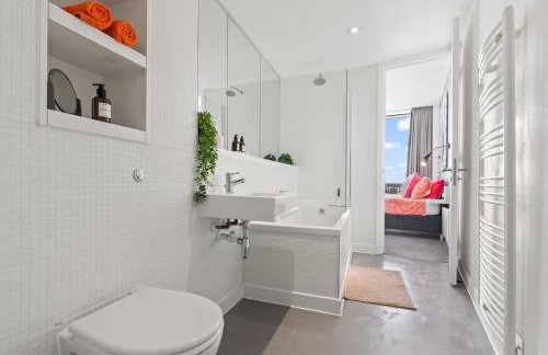 #25 World Famous Rotunda 18th floor skyline views - Near Bullring - Sleeps 4 - "Perfect for contractors and families" - Foto 29
