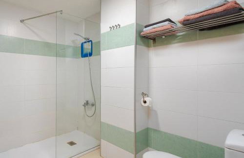 Quiet 1BR Terrace Apartment Near Centro & Beach - Foto 4