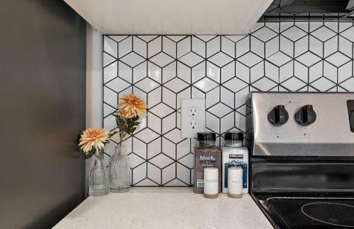 Modern Work-Friendly Gym Car FAST Wi-Fi Pets OK - Foto 15