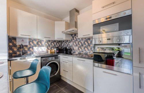 Skylounge- 8Pers -Families - Pros -Terrace- BBQ -Parking- WIFI - Foto 9