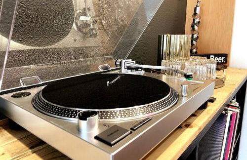 Waterfront Condo, 25ft from riverwalk, Pool & HotTub - Foto 11