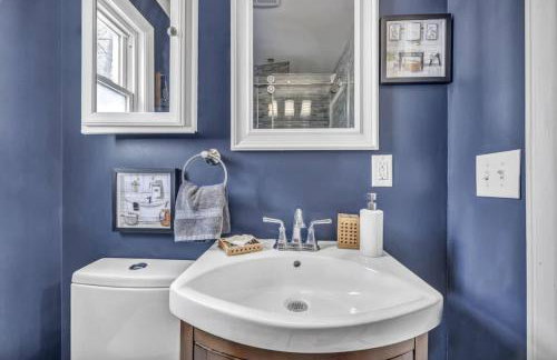 Swim and Relax In our Pool and Hot Tub and Recently Renovated - Photo 46