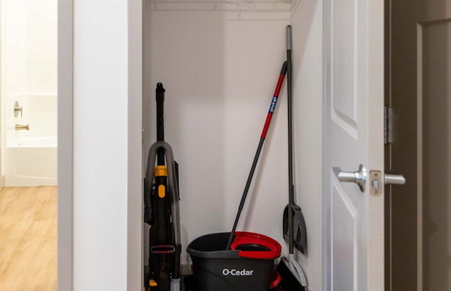 Brand New Suite in Kansas City - Photo 32