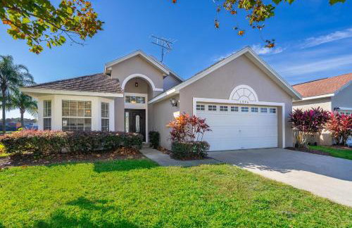 South Facing Pool with Stunning Lake View - Family Friendly Home - Nr Disney - Foto 7