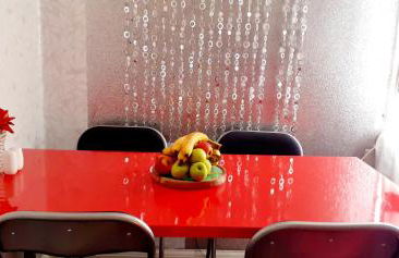 3 Bed House - Sleeps 7 - Parking - Wifi - Foto 12