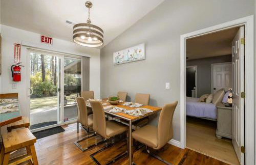 Comfy CDA Family Home with Fire Pit and Huge Yard - Foto 13