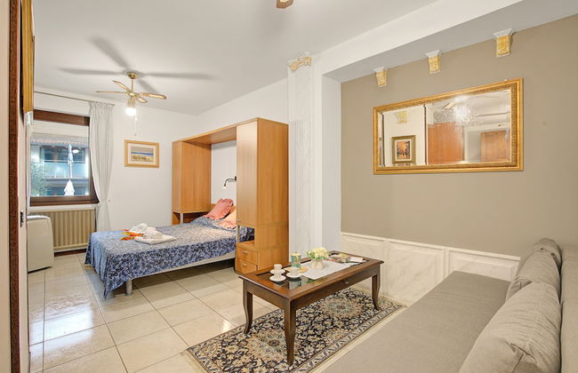 Robert House 50m From The Lake - Photo 4