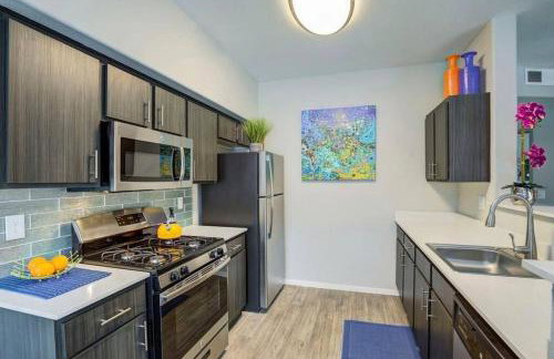 New! Stylish and peaceful Apt in Henderson - Foto 8