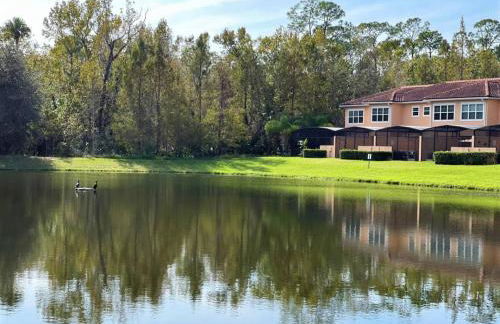 Resort Home near Disney Themed Jacuzzi Pool 2609 - Foto 40