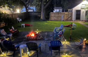 515Escape - Near downtown, private backyard, firepit, bbq, fun! - Foto 1