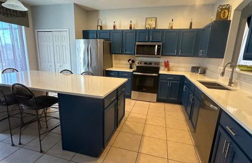 7 Bedroom, 6 bath and pool near Disney in Emerald Island 4 King Master Suites - Foto 5